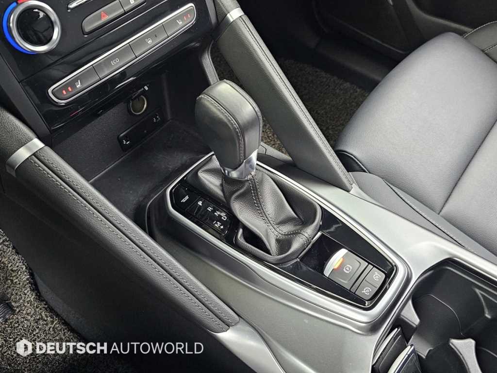 SAMSUNG QM6 - Vista 9