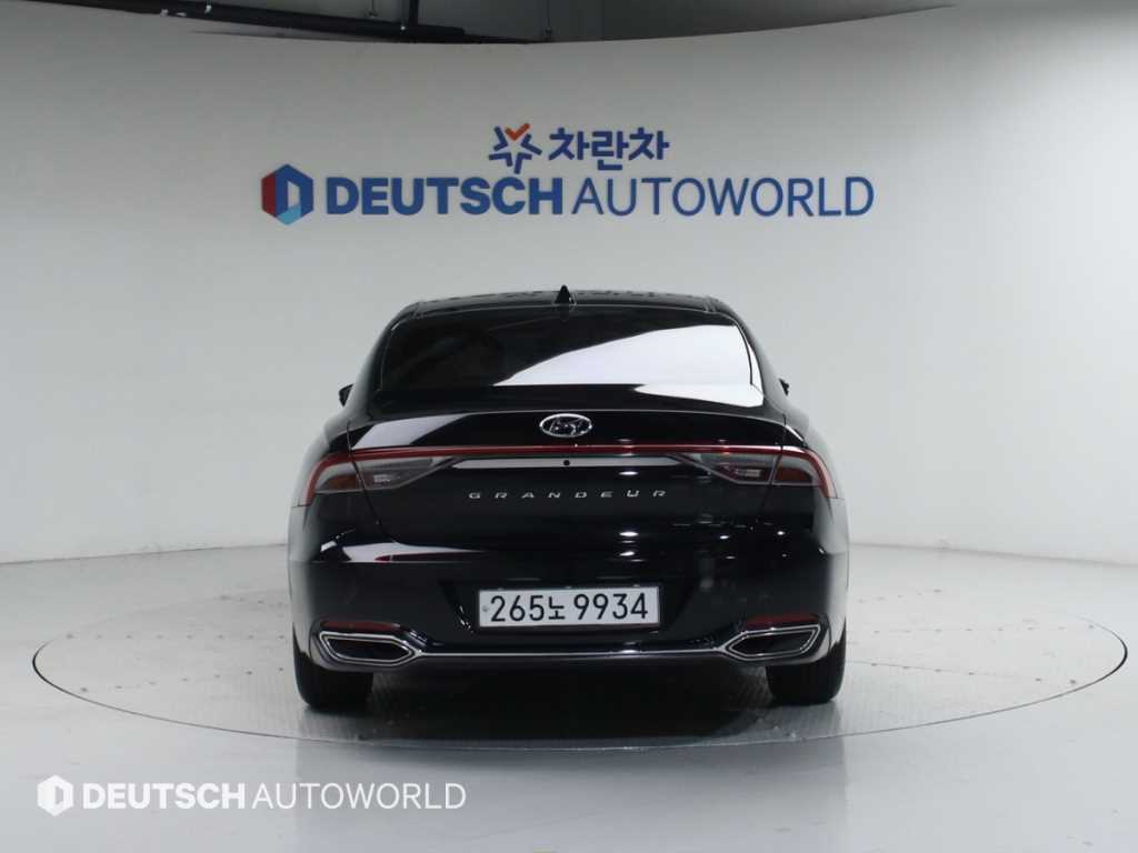 HYUNDAI Grandeur - Vista 4