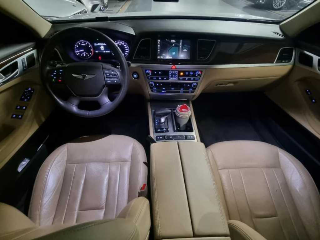 Genesis G80 - Vista 6