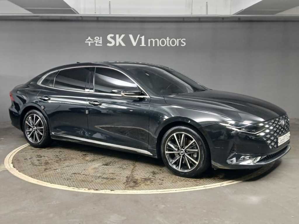 HYUNDAI Grandeur - Vista 3