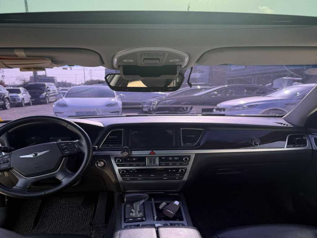 Genesis G80 - Vista 6