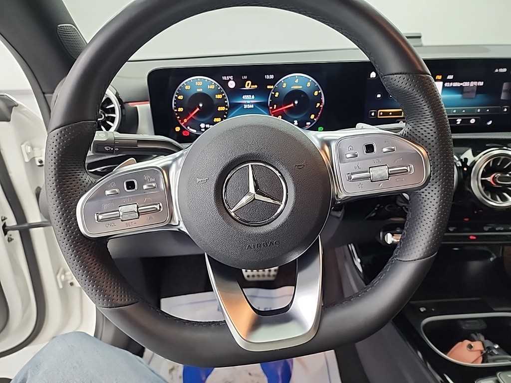 Mercedes Benz CLA Class - Vista 9