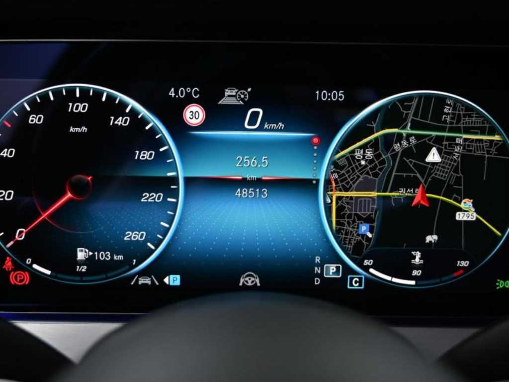 Mercedes Benz E class - Vista 8