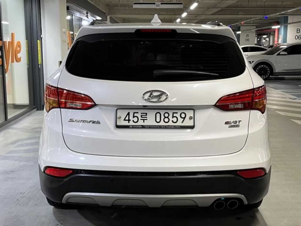 HYUNDAI Santa Fe - Vista 5