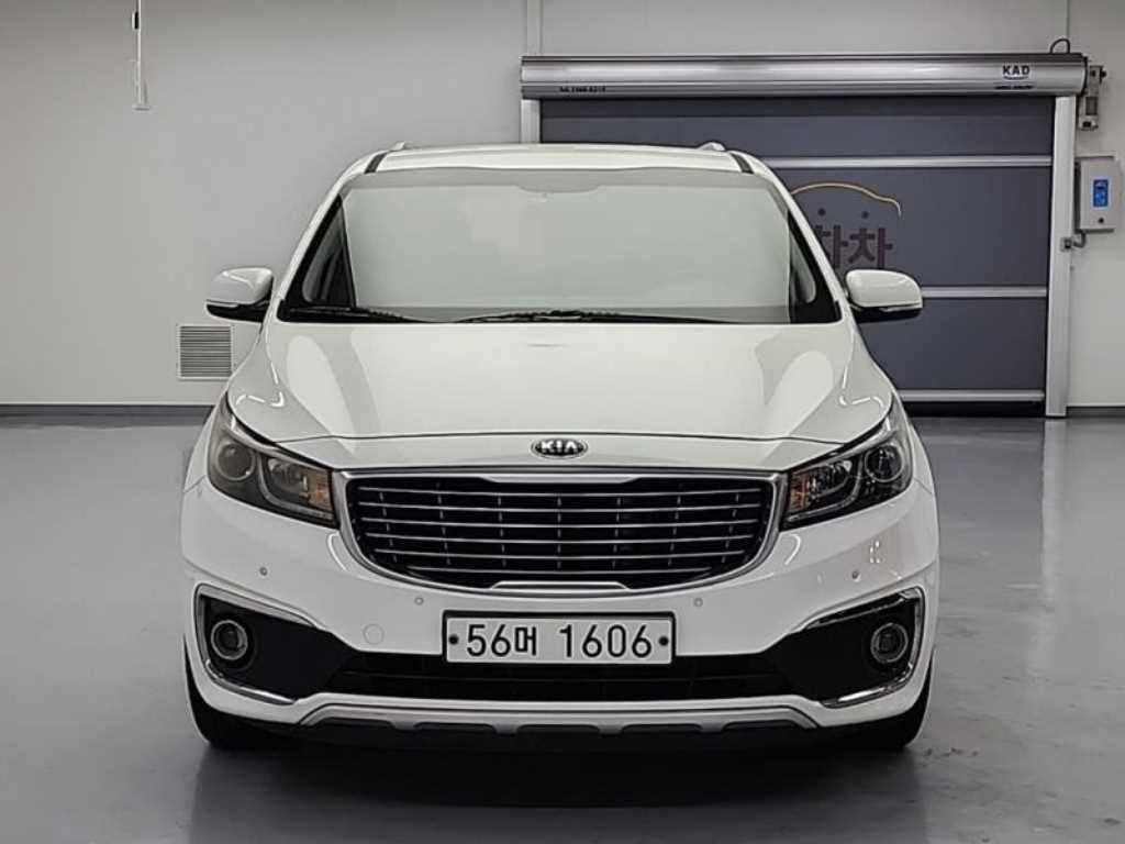 KIA Carnival - Vista 2