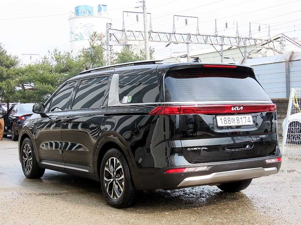 KIA Carnival - Vista 3