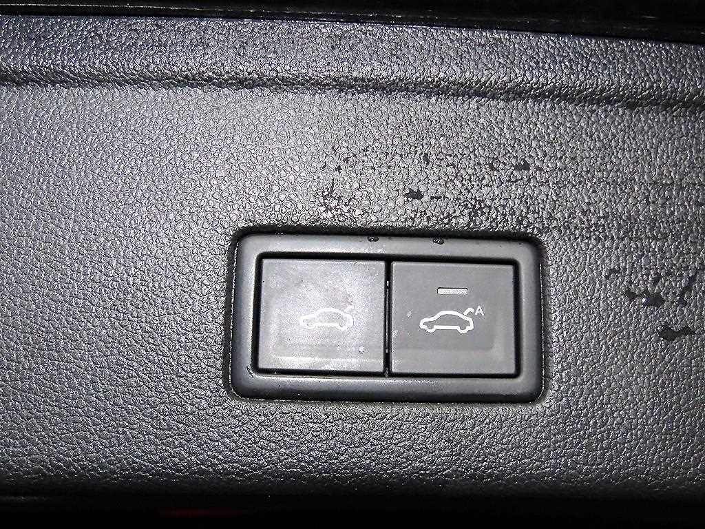 Volkswagen Touareg 2023 Negro - Importación desde Corea - HF Imports Iquique - Foto 15