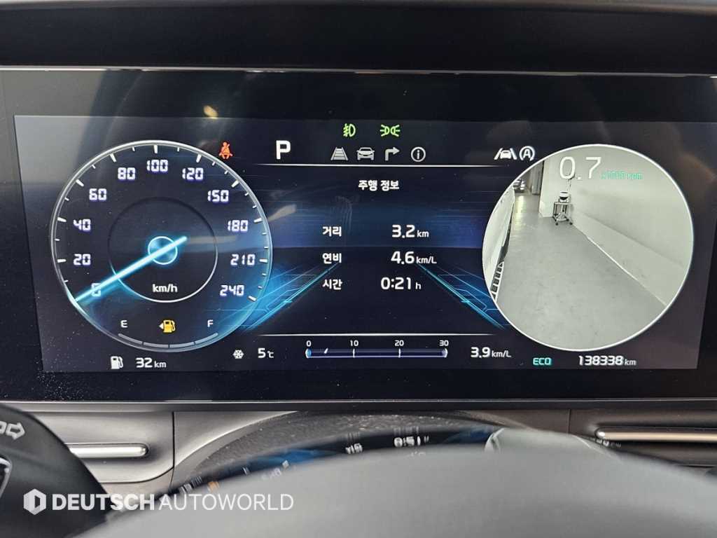 KIA Carnival - Vista 9