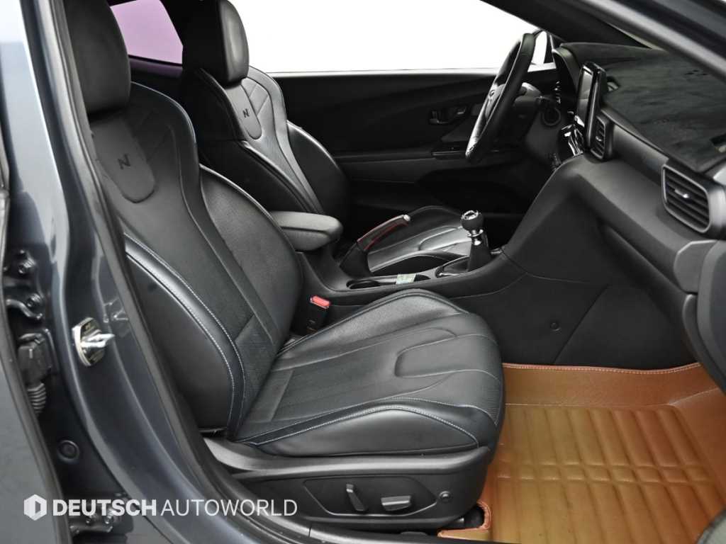 HYUNDAI Veloster - Vista 10