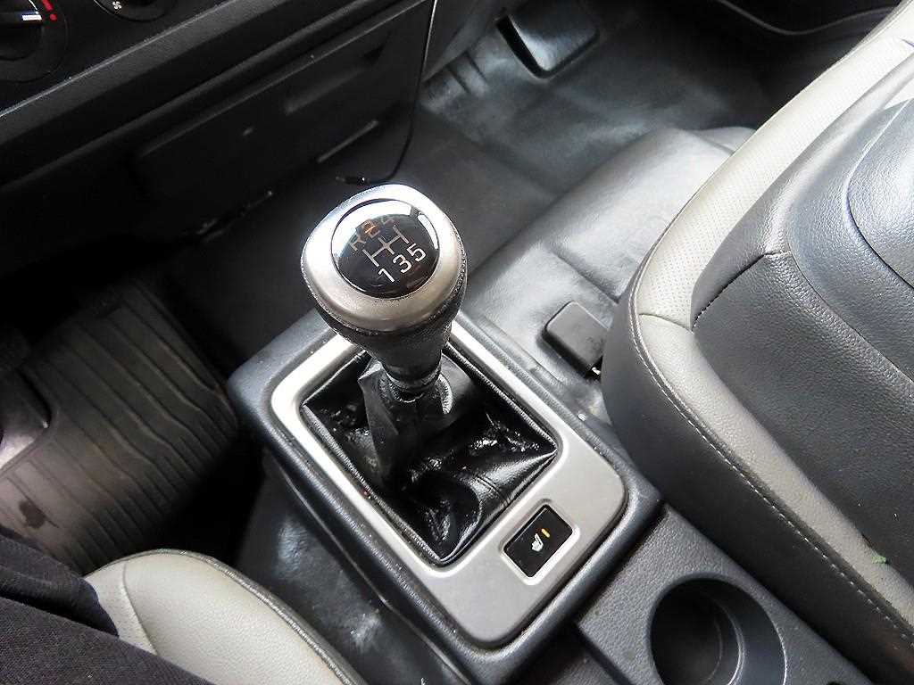 medium and large cargo truck 2015 Blanco - Importación desde Corea - HF Imports Iquique - Foto 13