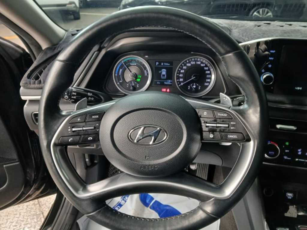 HYUNDAI Sonata - Vista 8