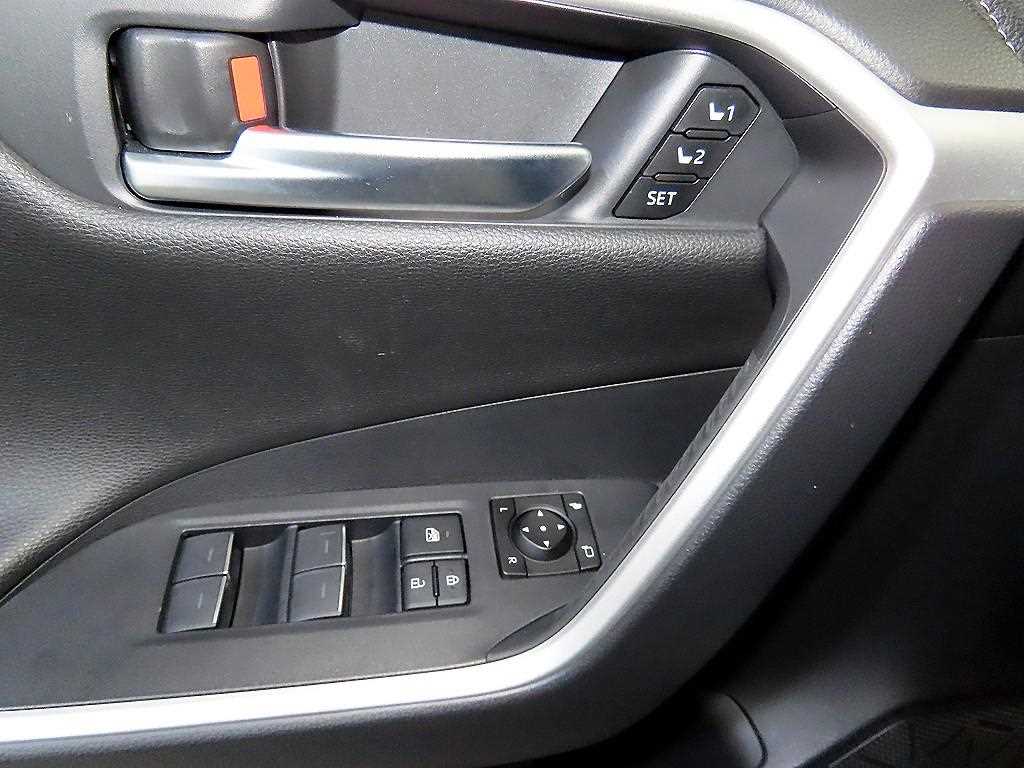 Toyota RAV4 2025 Blanco - Importación desde Corea - HF Imports Iquique - Foto 13