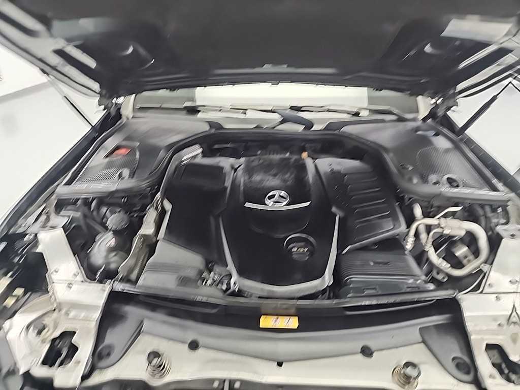 Mercedes Benz CLS Class - Vista 5