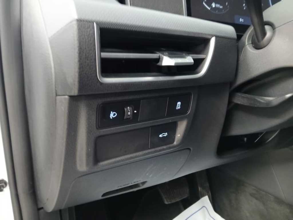 HYUNDAI Sonata - Vista 12