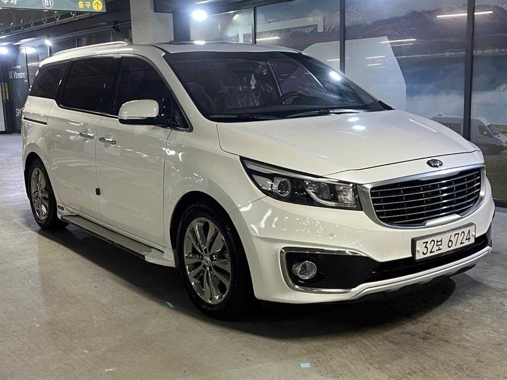 KIA Carnival 2016 Blanco - Importación desde Corea - HF Imports Iquique - Foto 1