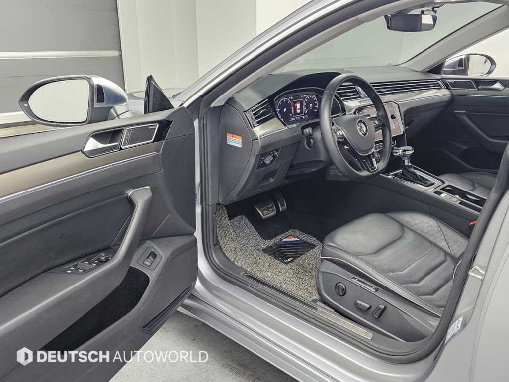 Volkswagen Arteon - Vista 11