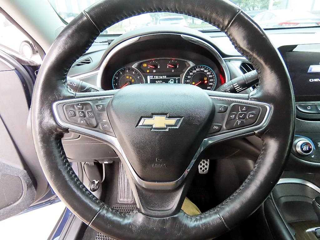 Chevrolet Malibu - Vista 8