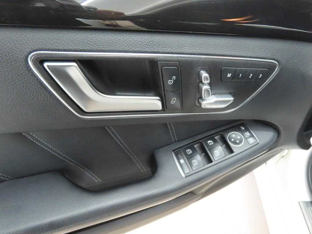 Mercedes Benz E class - Vista 9