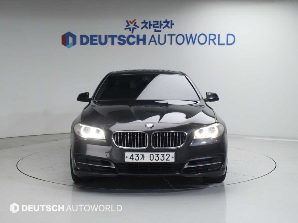 BMW 5 Series - Vista 3