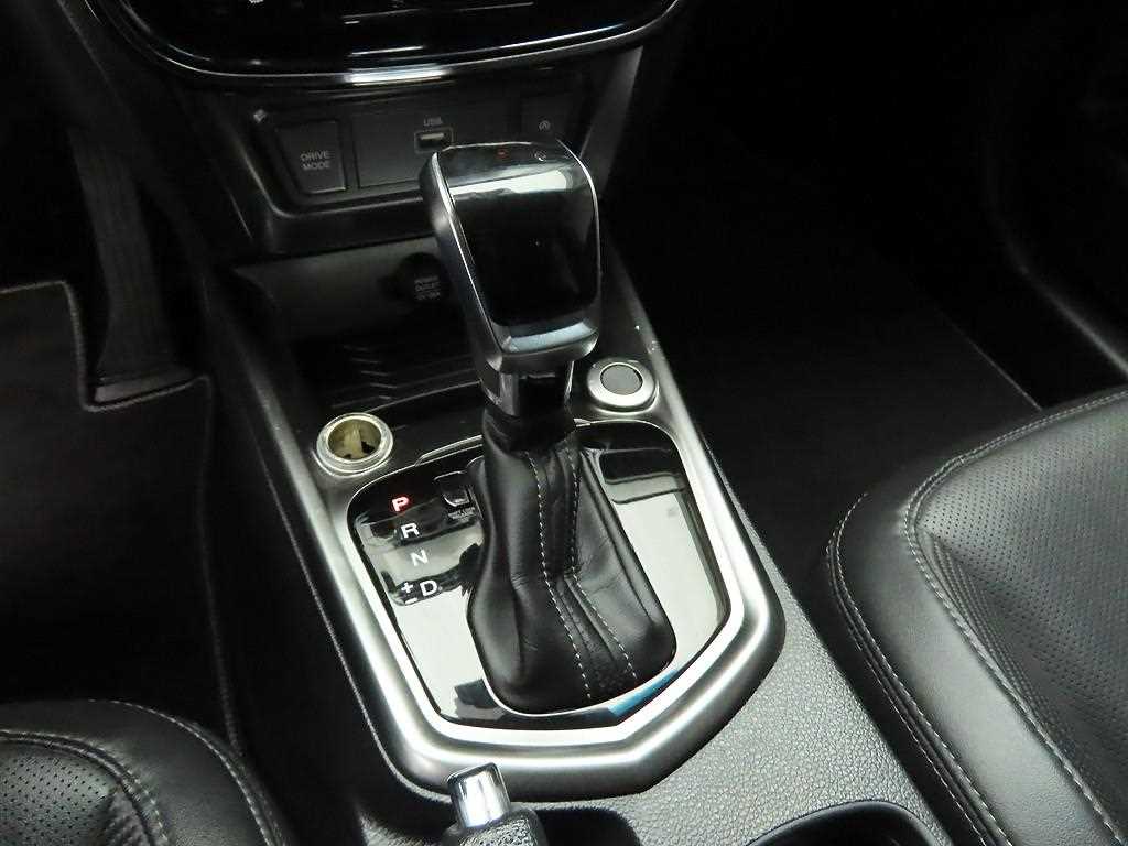 Ssangyong Tivoli - Vista 11