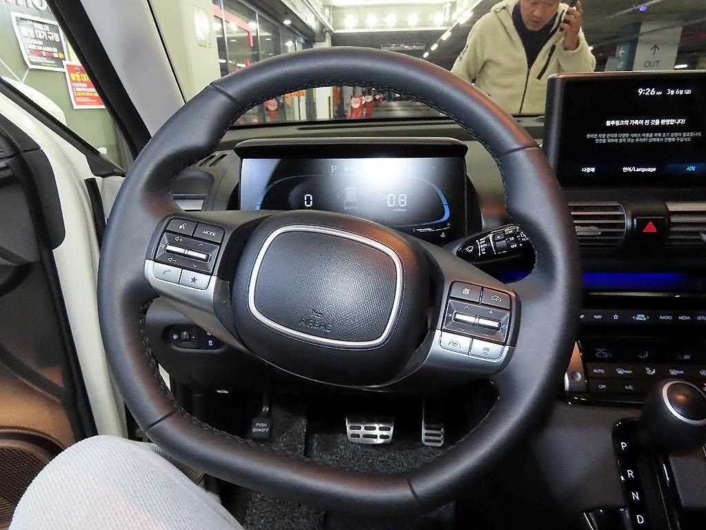 HYUNDAI Casper - Vista 8