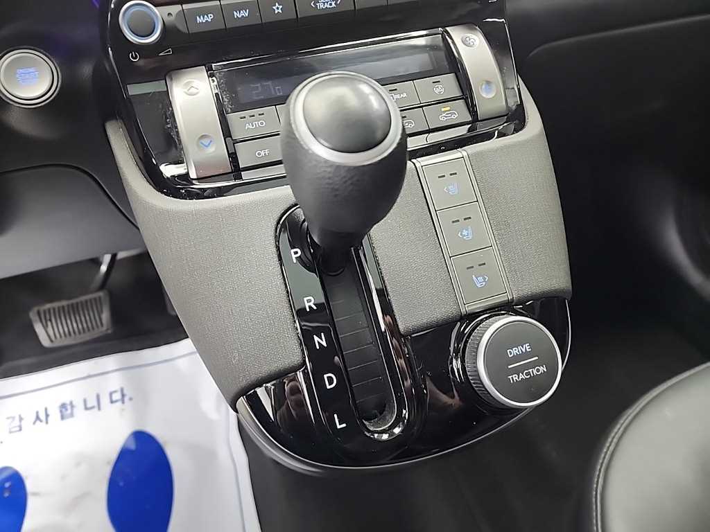 HYUNDAI Casper - Vista 8