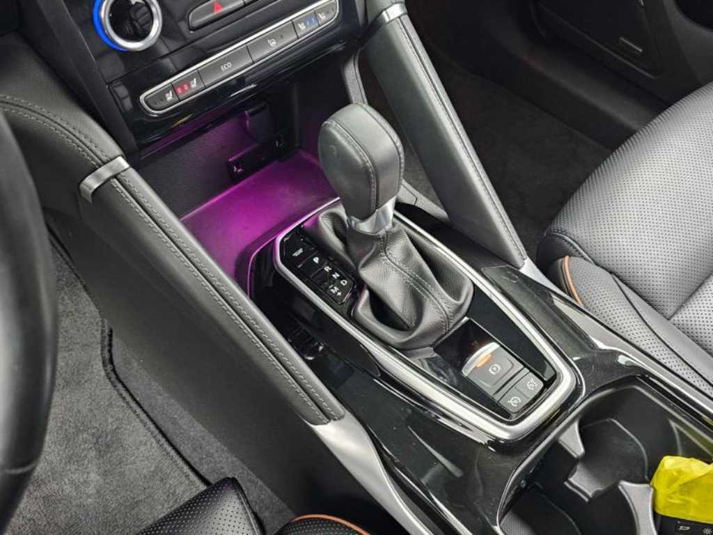 SAMSUNG QM6 - Vista 9