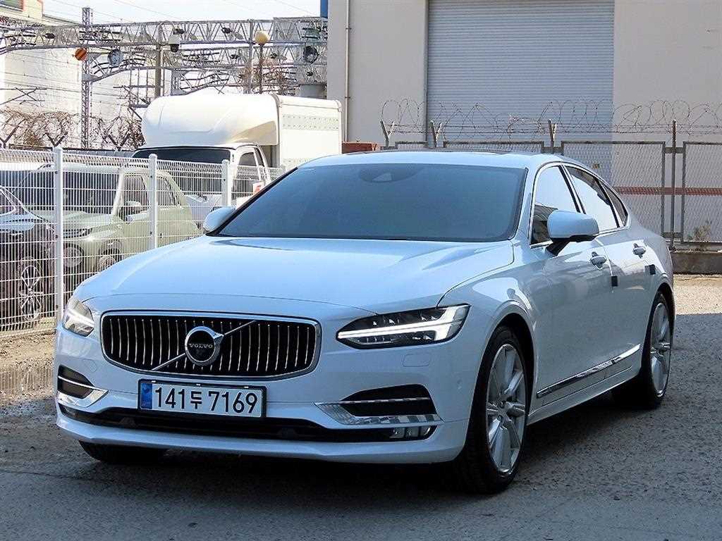 Volvo S90 - Vista 2