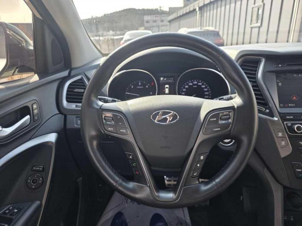 HYUNDAI Santa Fe - Vista 10