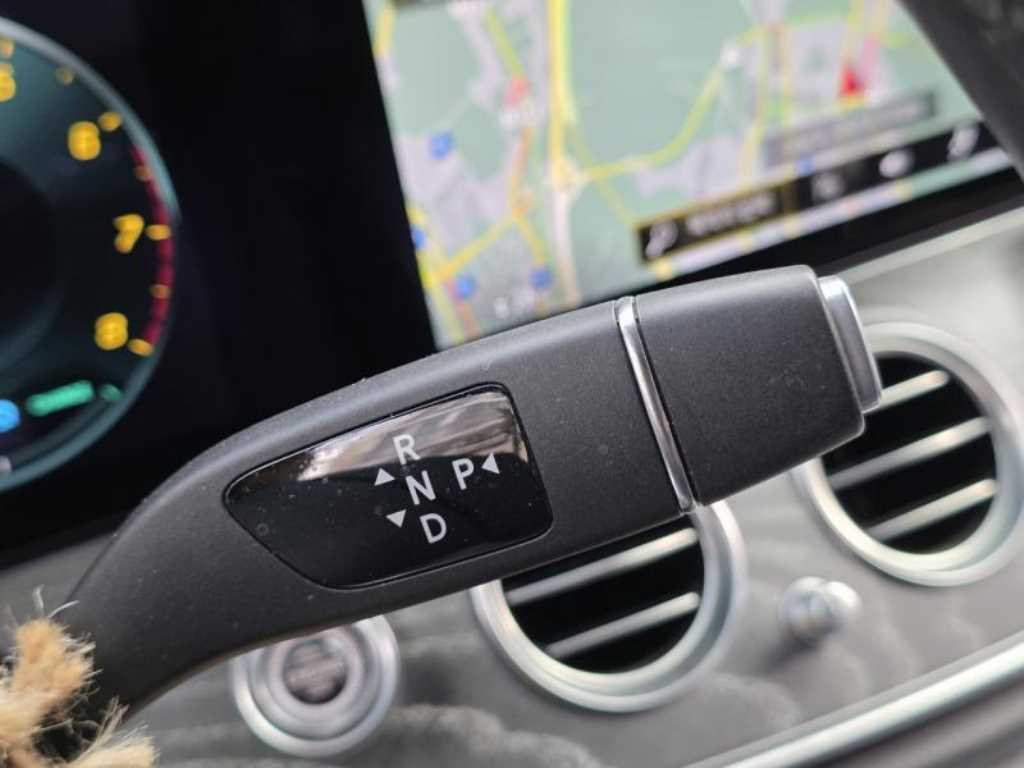 Mercedes Benz E class - Vista 10