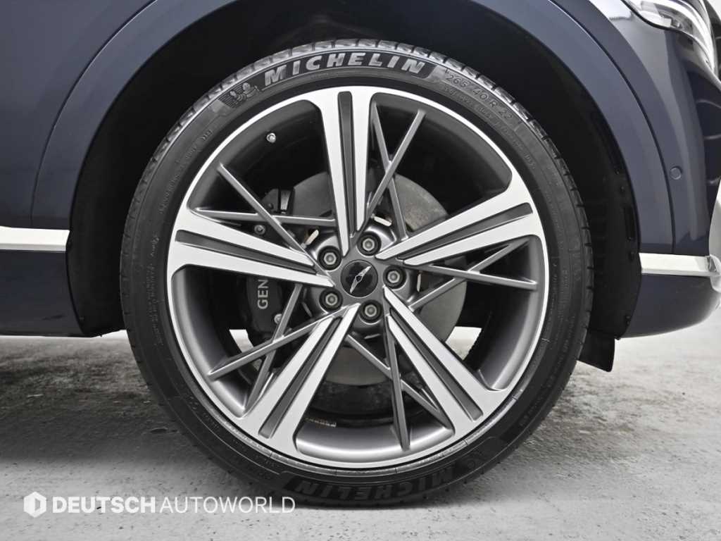 Genesis GV80 - Vista 5