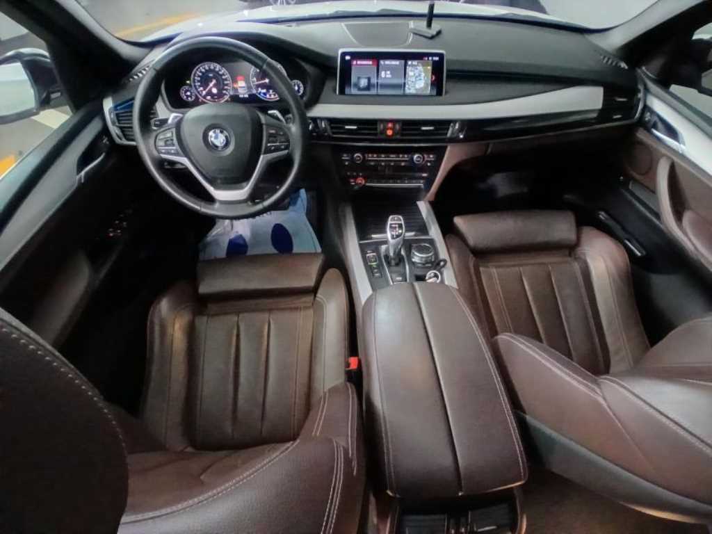 BMW X5 - Vista 6