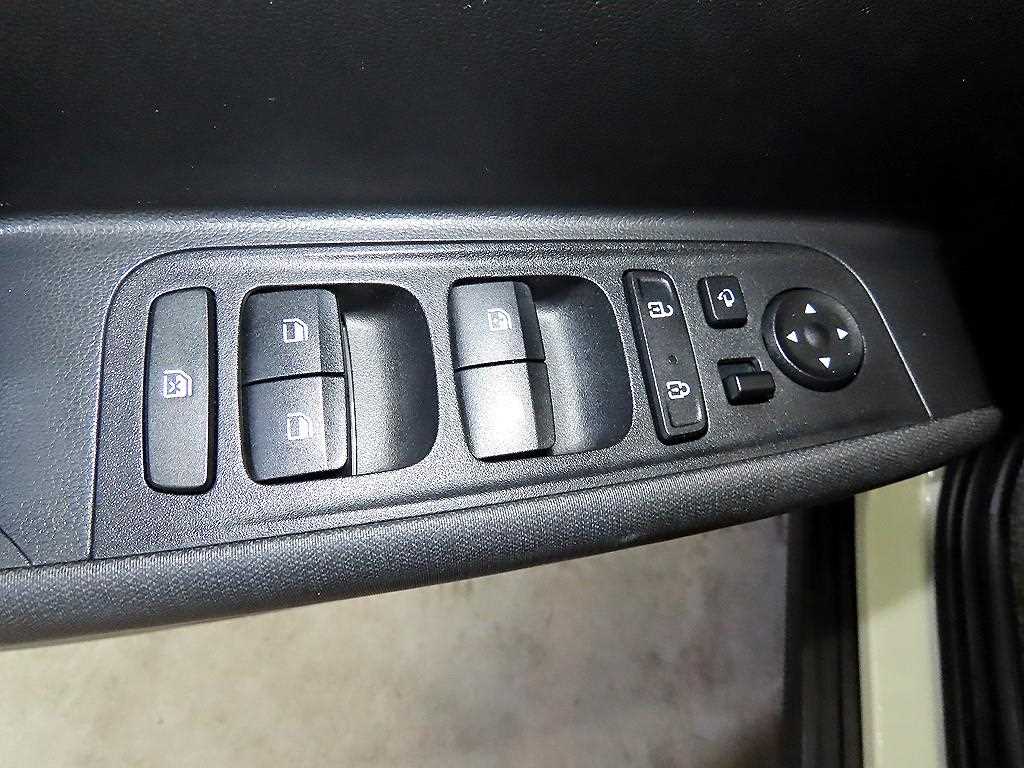 HYUNDAI Casper - Vista 12