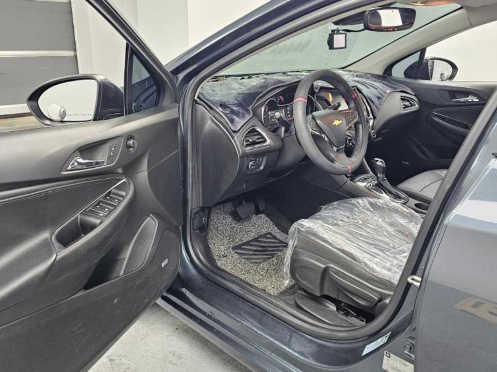 Chevrolet Cruise - Vista 11