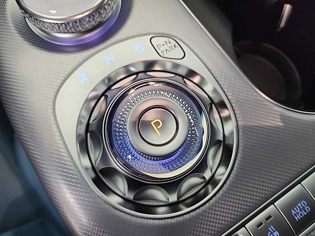 Genesis GV60 - Vista 8