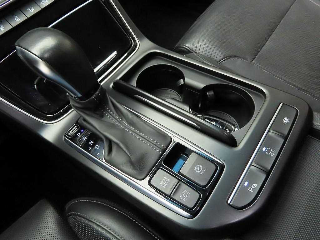 HYUNDAI Grandeur - Vista 10