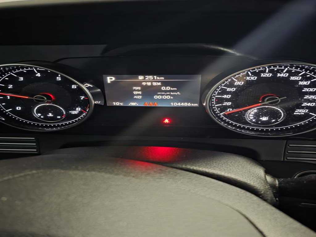 HYUNDAI Grandeur - Vista 3