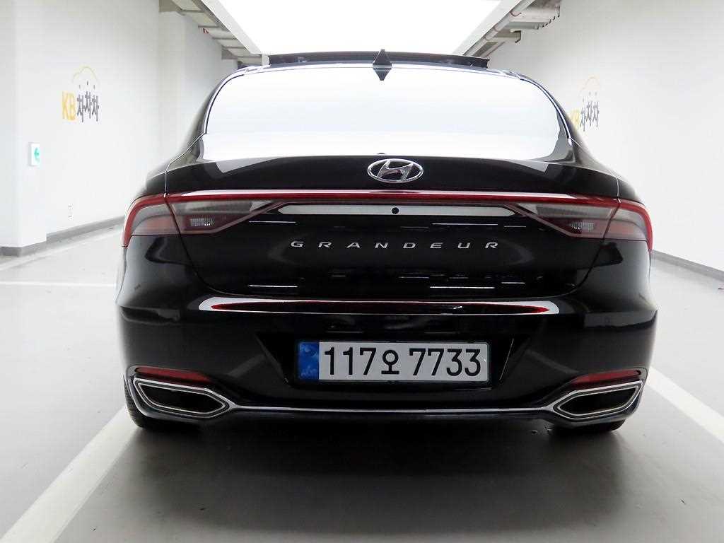 HYUNDAI Grandeur - Vista 3