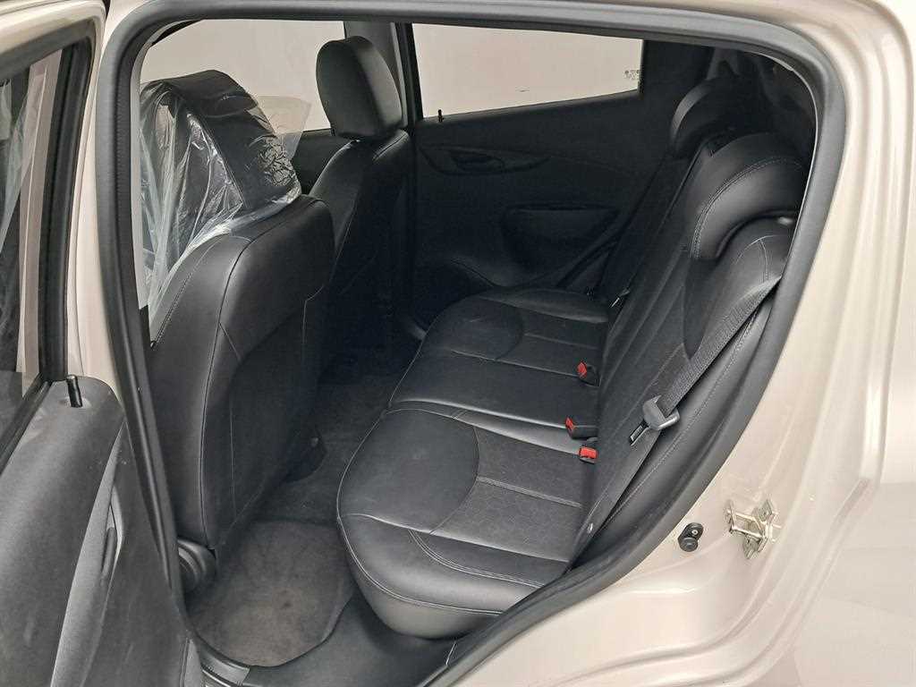 Chevrolet Spark - Vista 11