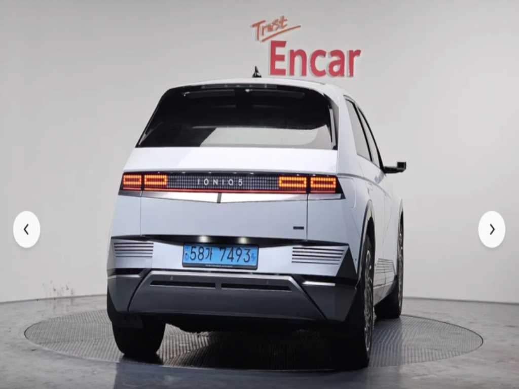 HYUNDAI Ioniq 5 - Vista 4