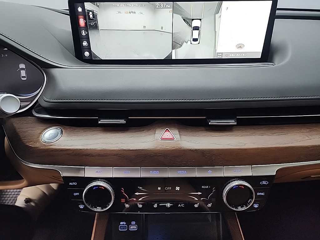 Genesis G80 - Vista 10