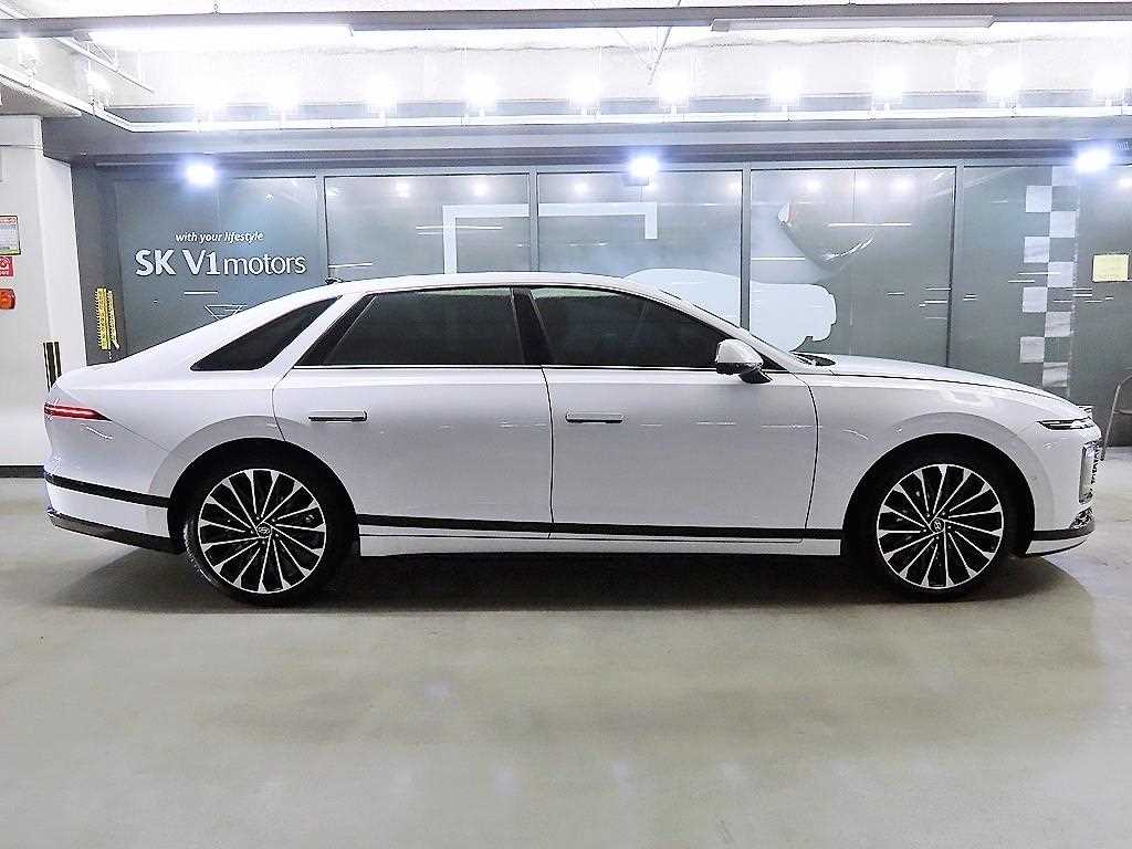 HYUNDAI Grandeur - Vista 3