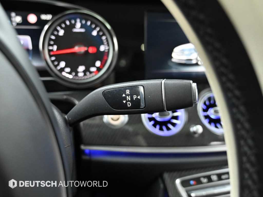 Mercedes Benz E class - Vista 9