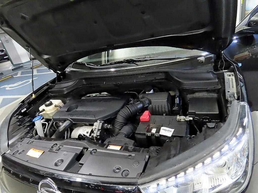 Ssangyong Tivoli 2017 Negro - Importación desde Corea - HF Imports Iquique - Foto 19