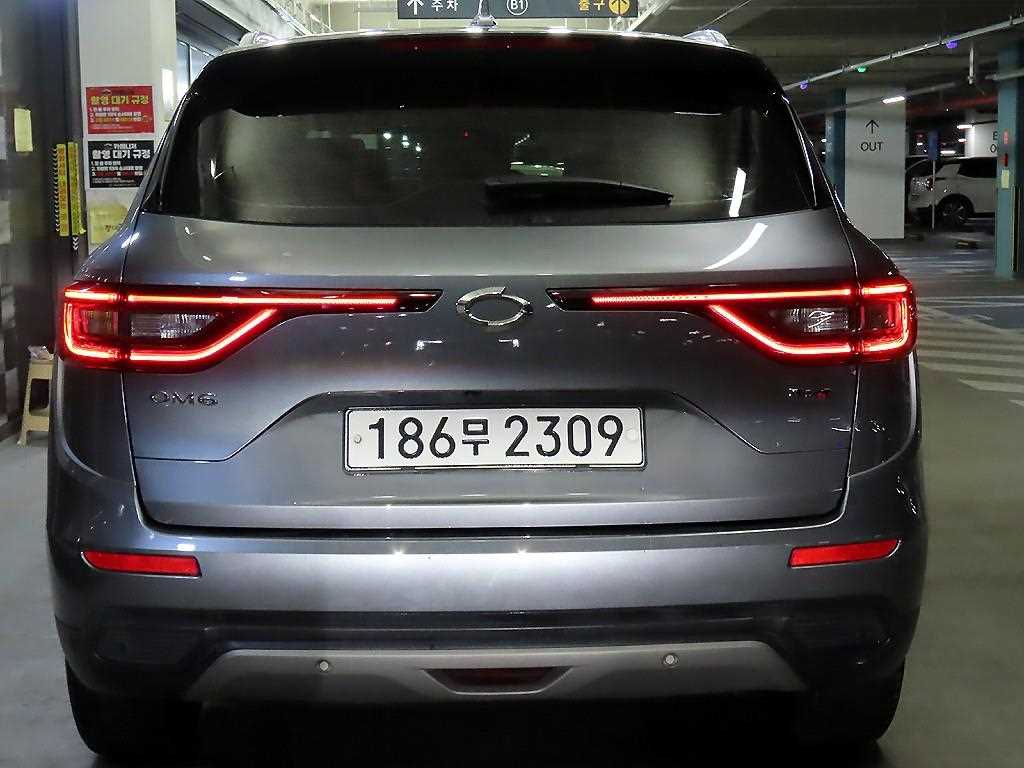 SAMSUNG QM6 - Vista 5