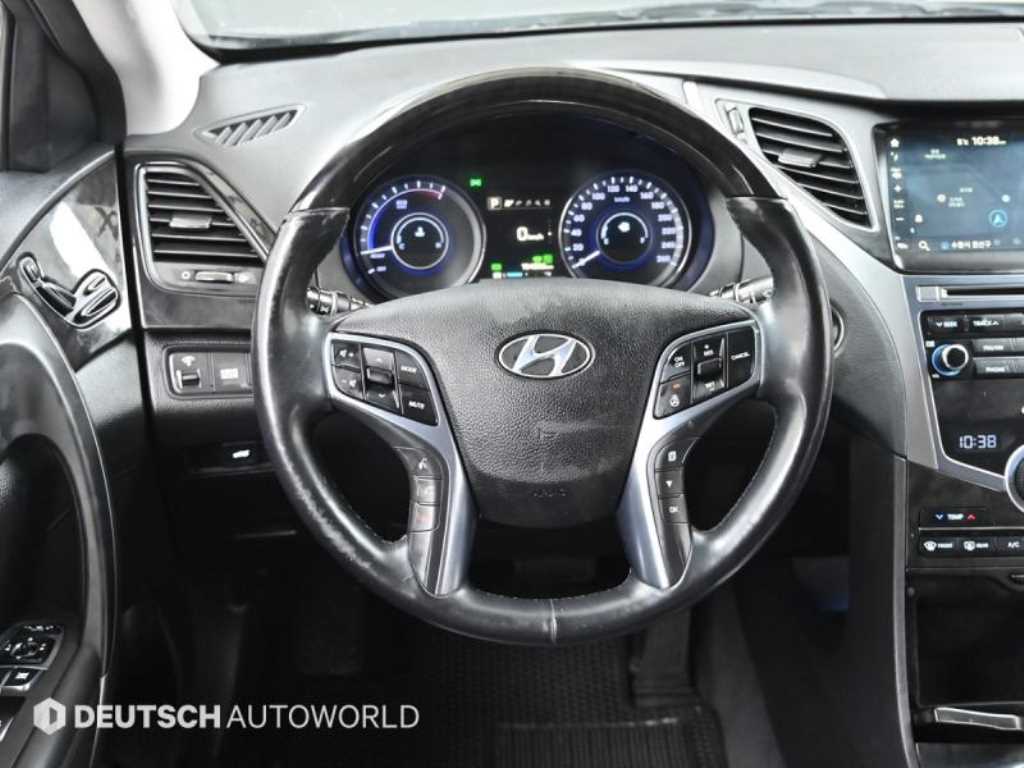 HYUNDAI Grandeur 2016 Negro - Importación desde Corea - HF Imports Iquique - Foto 13