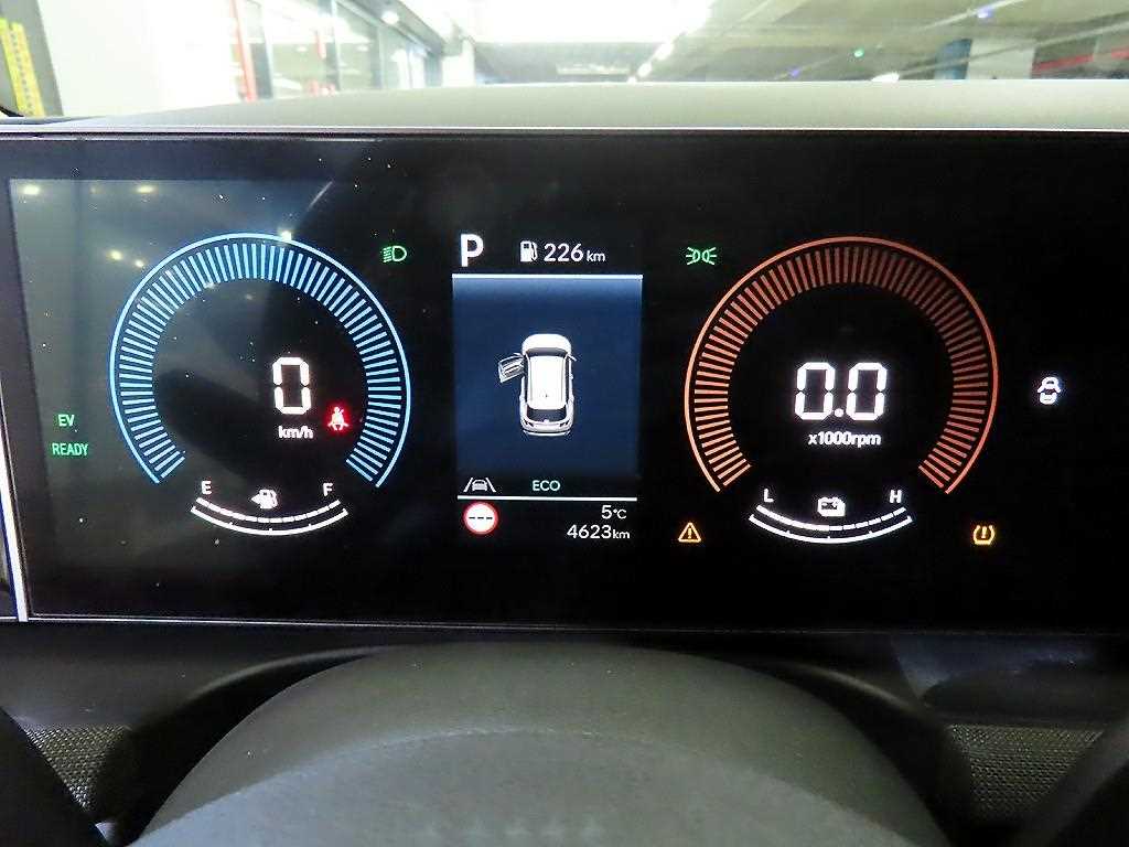 HYUNDAI Tucson - Vista 9