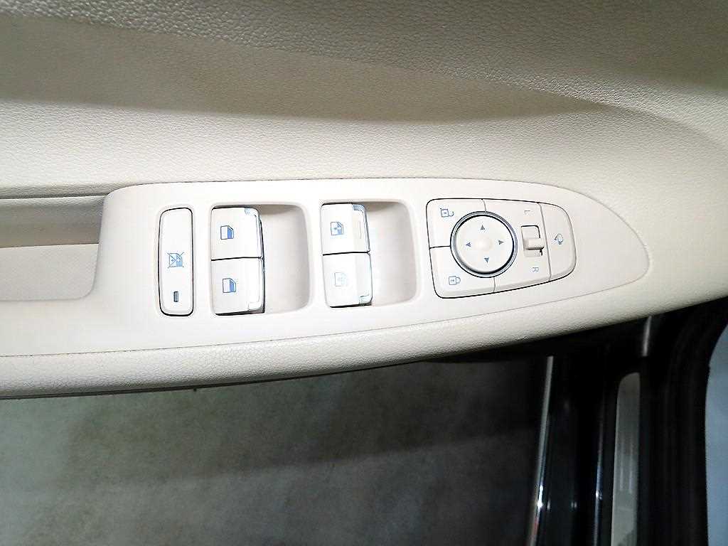 HYUNDAI Grandeur 2018 Gris - Importación desde Corea - HF Imports Iquique - Foto 13