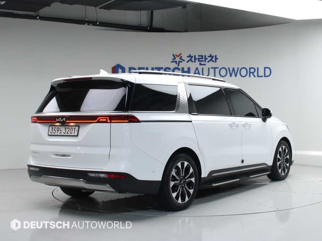 KIA Carnival - Vista 3