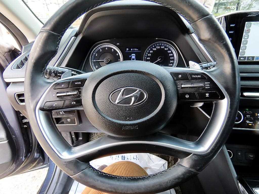 HYUNDAI Sonata - Vista 8